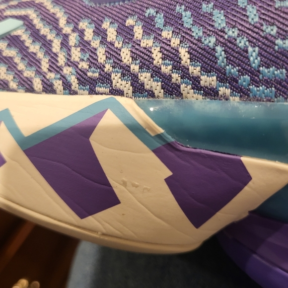 Adidas Mens D.O.N. Issue 4 Donovan Mitchell Purple Sneakers Shoes Size 8 - Picture 10 of 10